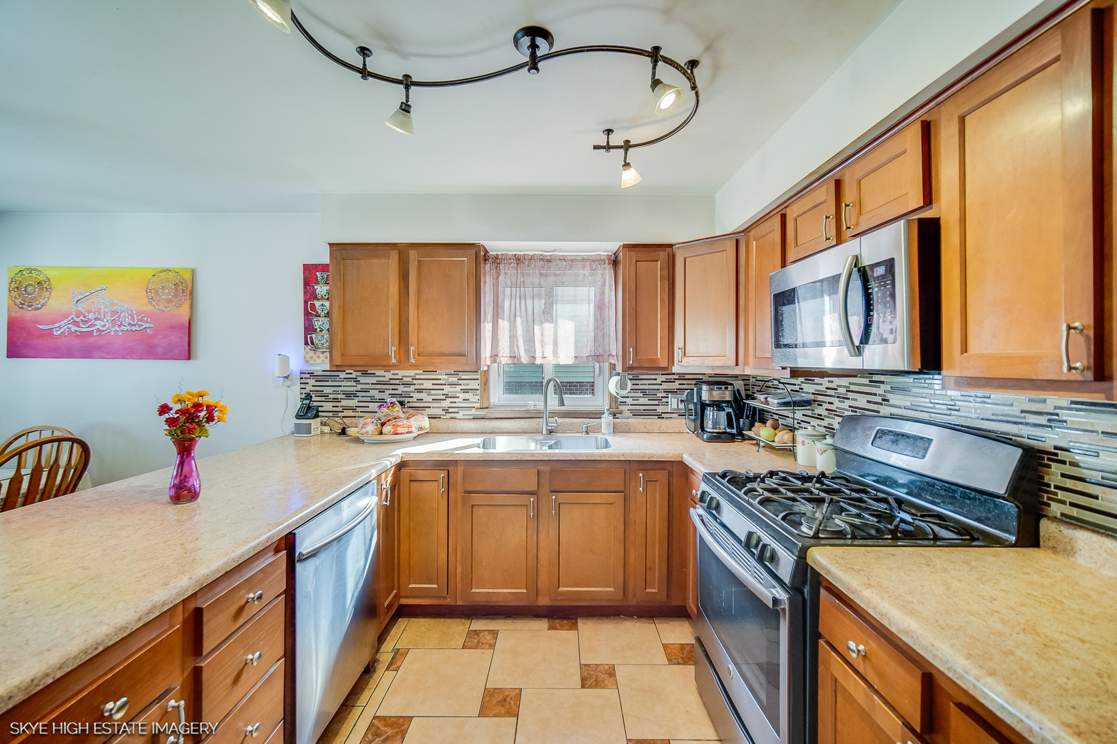 9805 Normandy Avenue, Oak Lawn, IL 60453