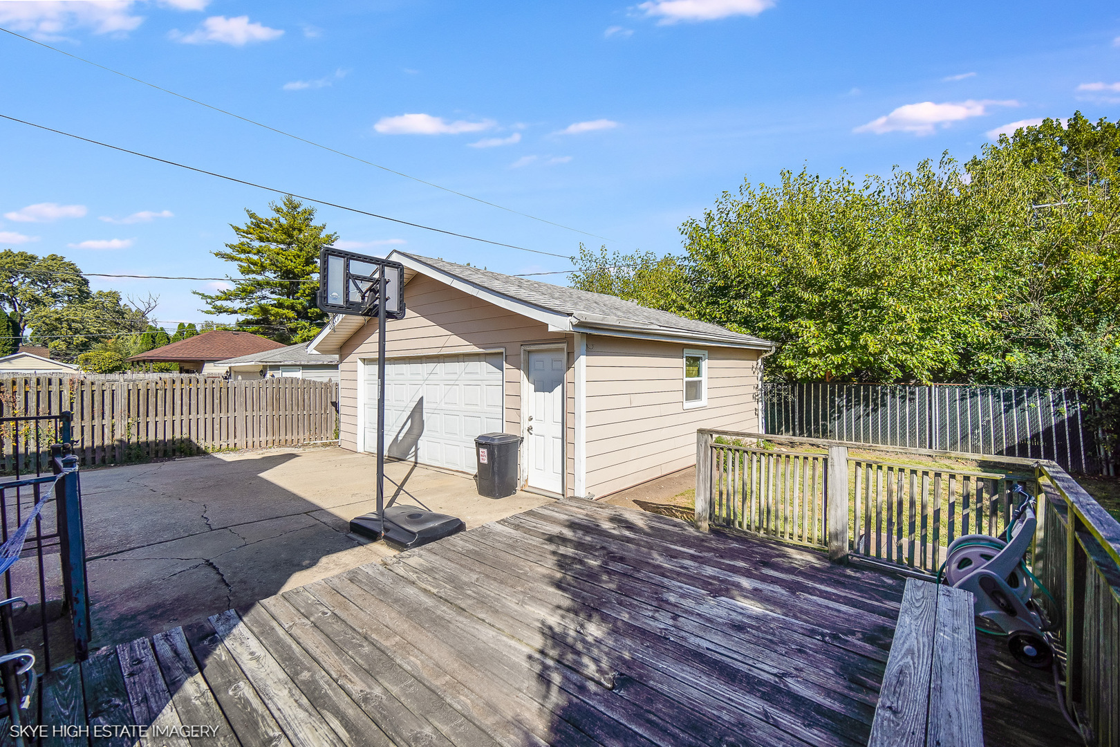 9805 Normandy Avenue, Oak Lawn, IL 60453