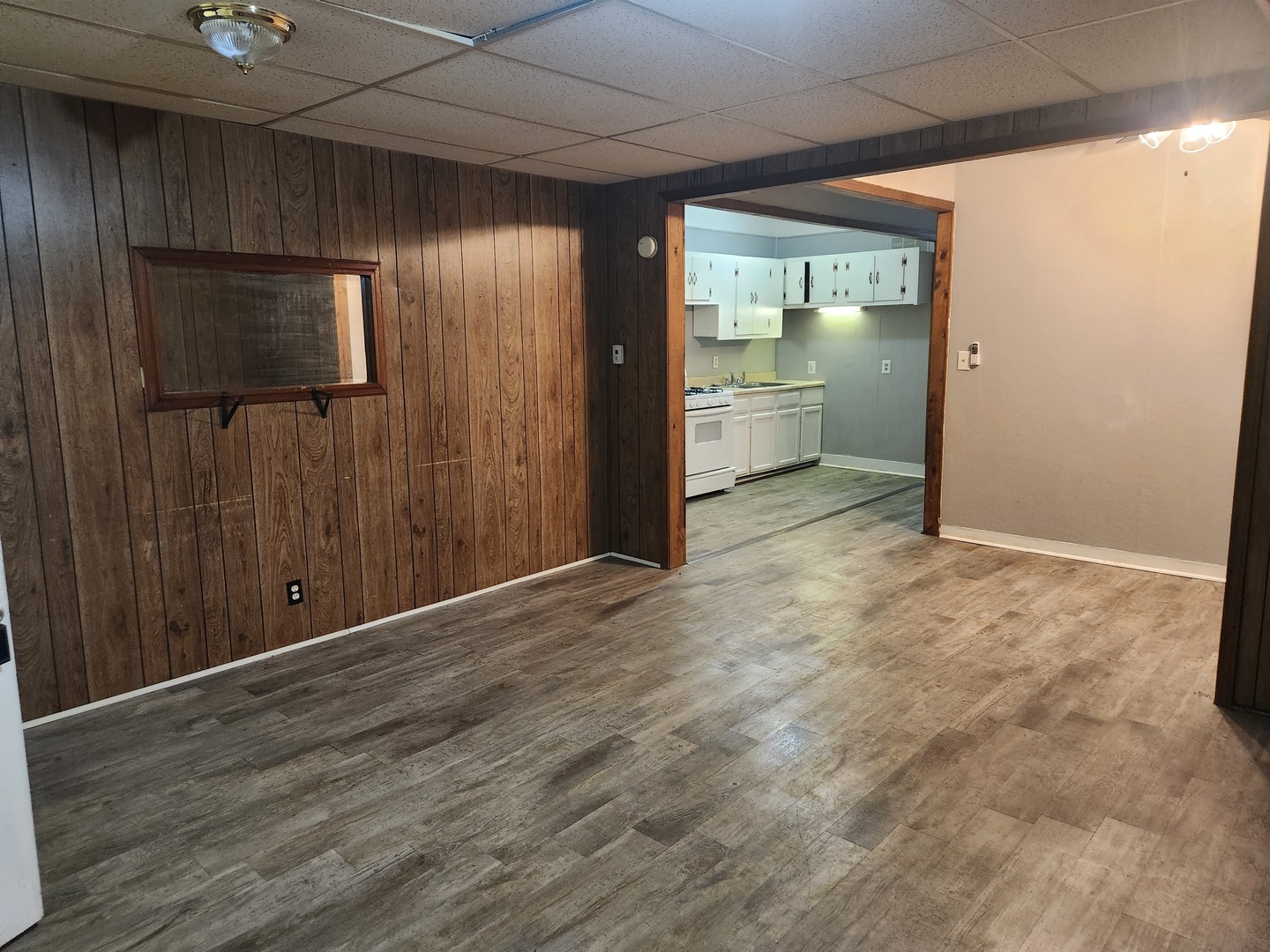 8 E Railroad Street #9, Sandwich, IL 60548