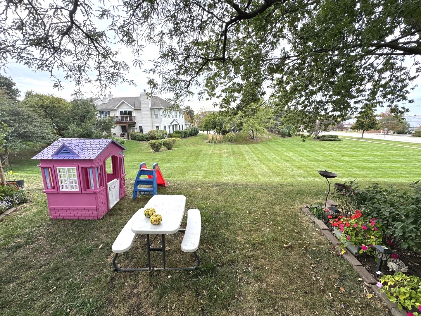 1992 Holbrook Lane, Hoffman Estates, IL 60169