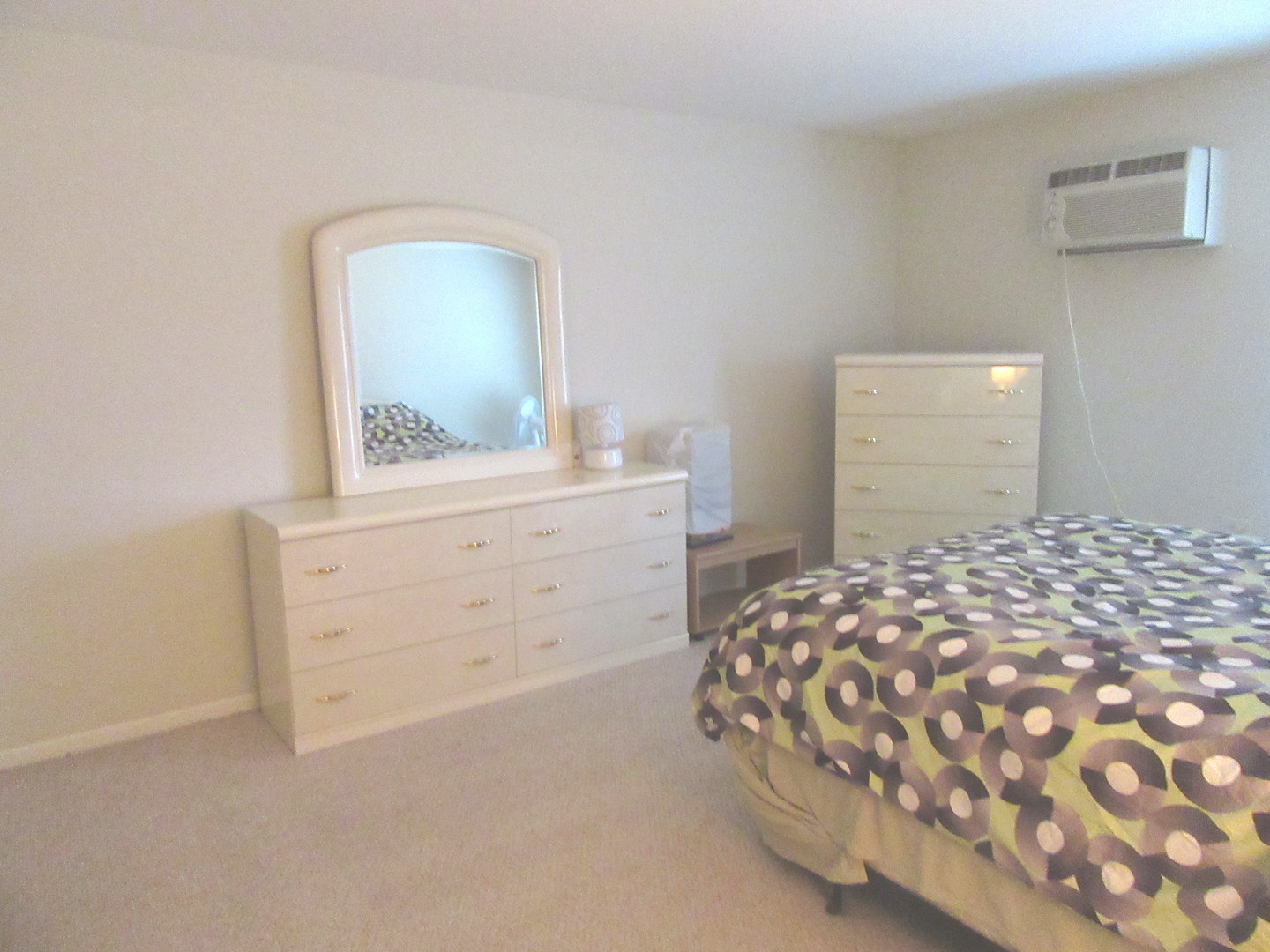 1053 W Ogden Avenue #236, Naperville, IL 60563