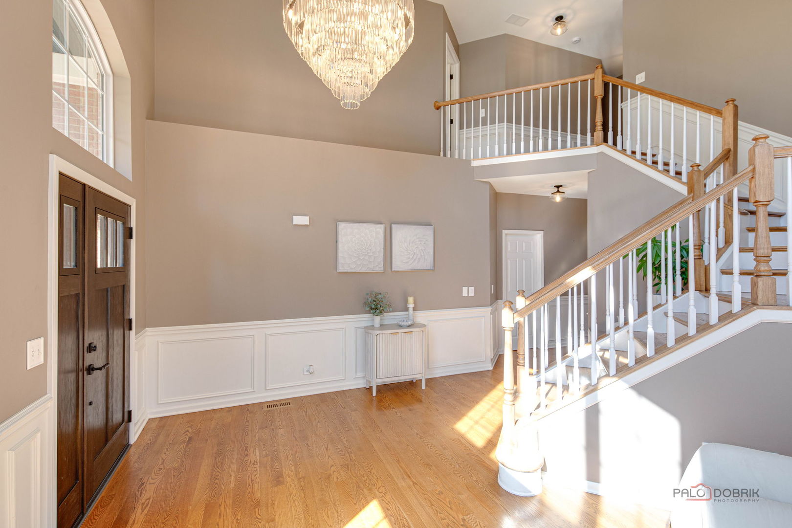 608 Sycamore Street, Vernon Hills, IL 60061