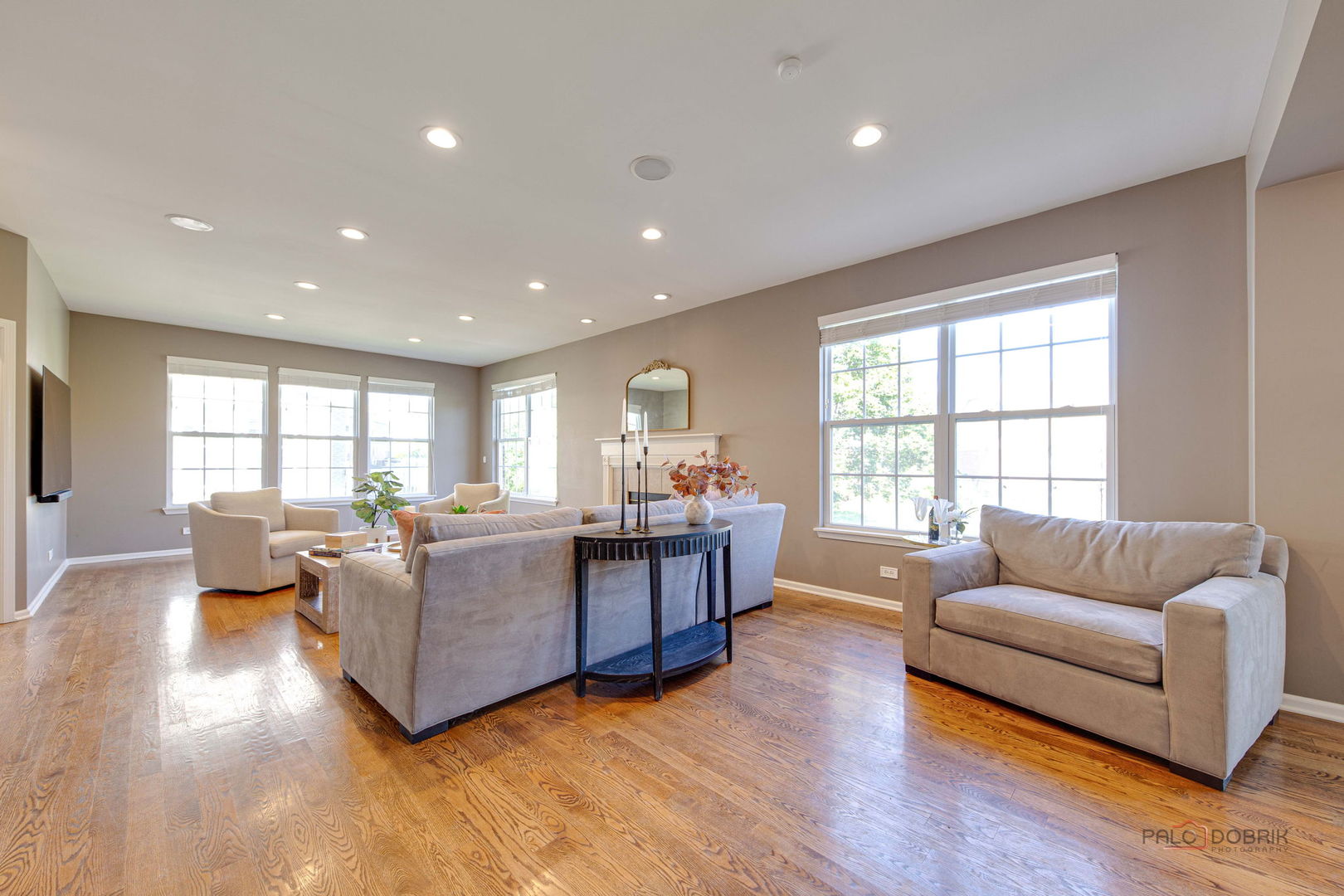 608 Sycamore Street, Vernon Hills, IL 60061