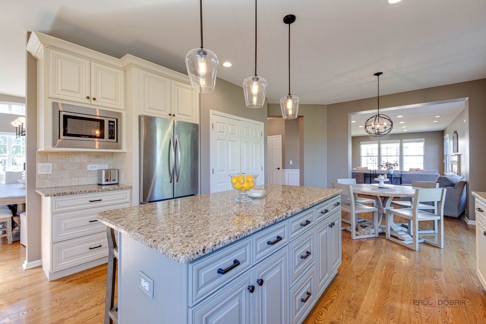 608 Sycamore Street, Vernon Hills, IL 60061