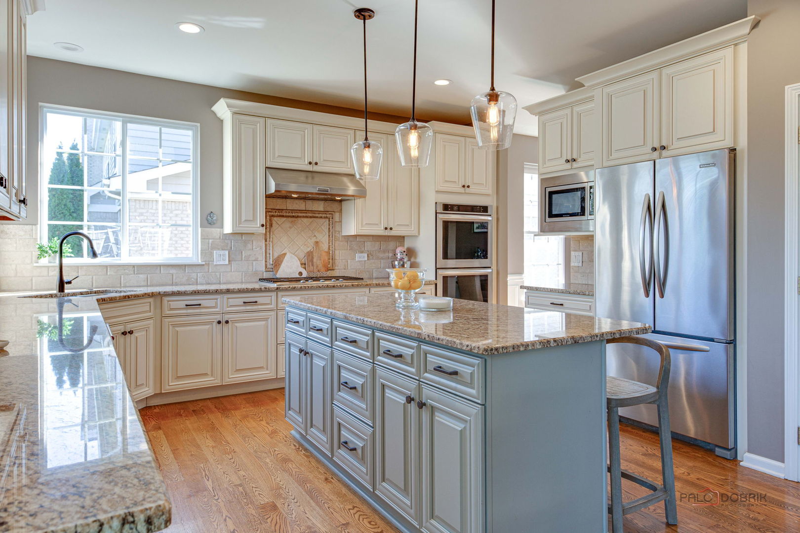 608 Sycamore Street, Vernon Hills, IL 60061