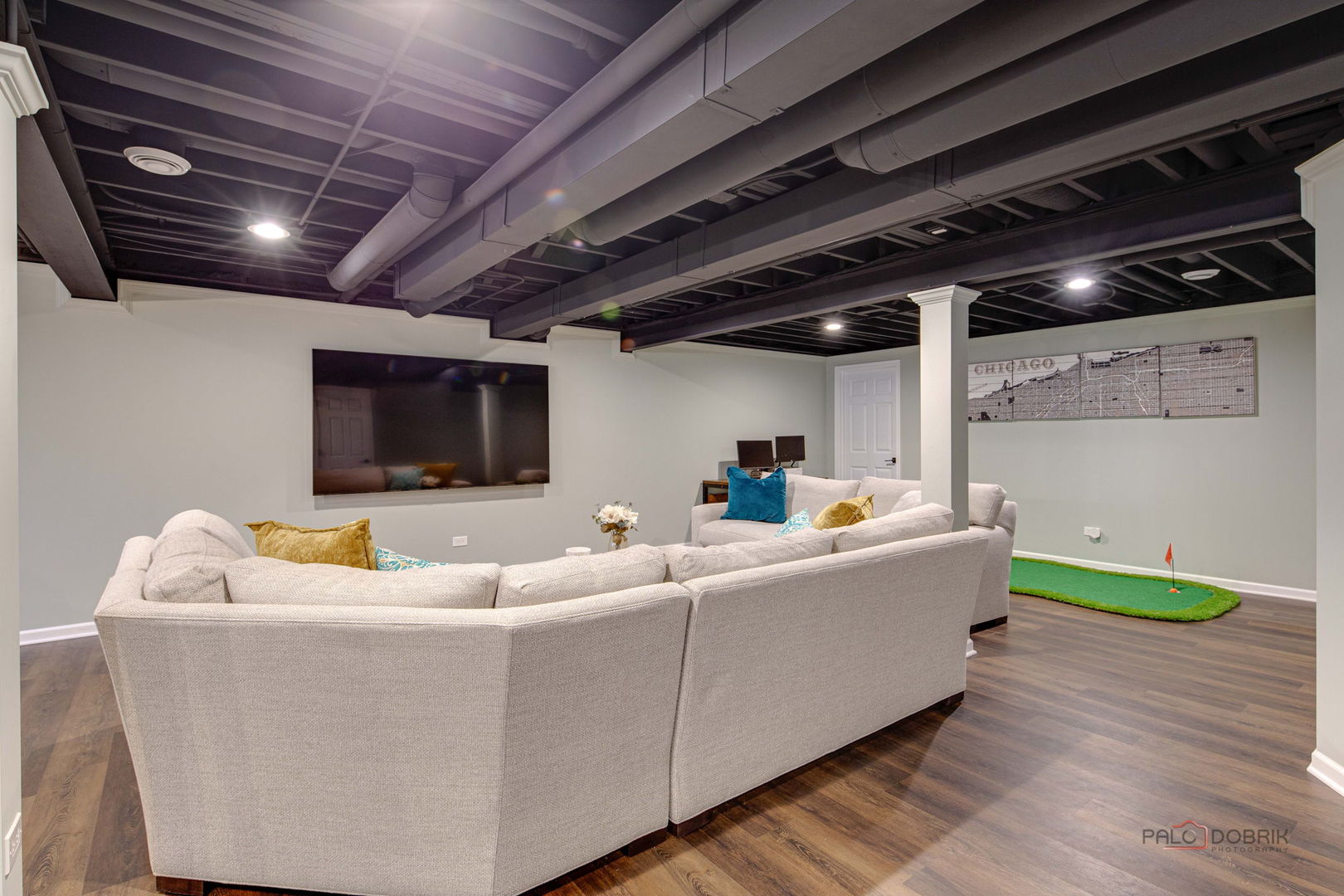 608 Sycamore Street, Vernon Hills, IL 60061