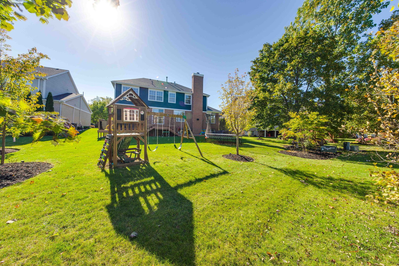 608 Sycamore Street, Vernon Hills, IL 60061