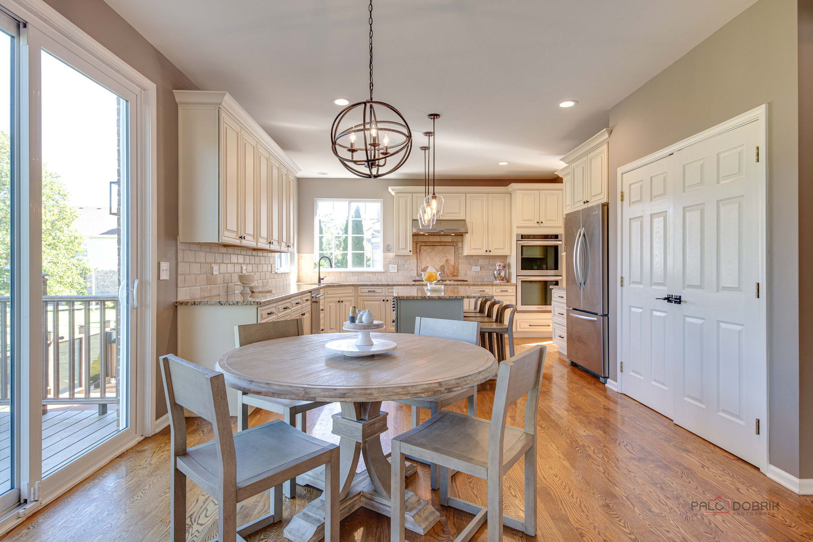 608 Sycamore Street, Vernon Hills, IL 60061