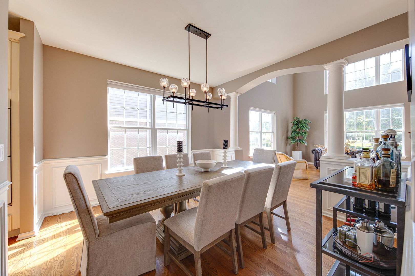 608 Sycamore Street, Vernon Hills, IL 60061