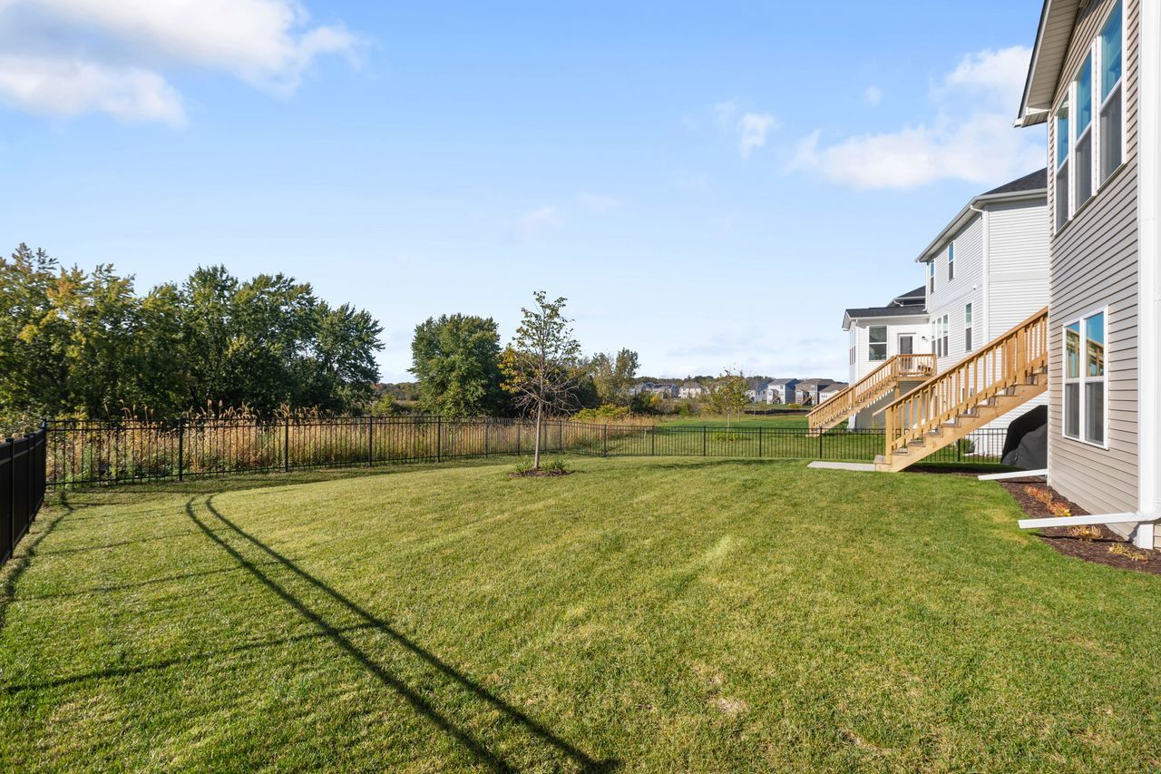 1044 Joice Lane, Mundelein, IL 60060