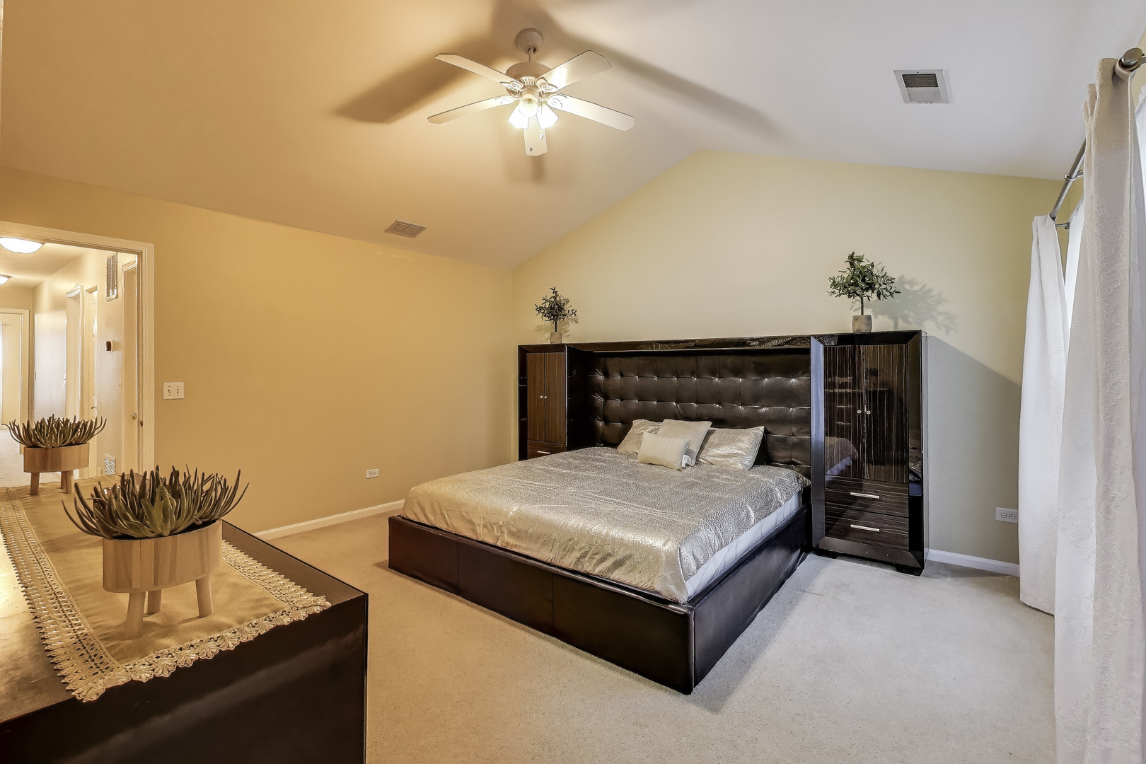 24115 W Pear Tree Circle, Plainfield, IL 60585