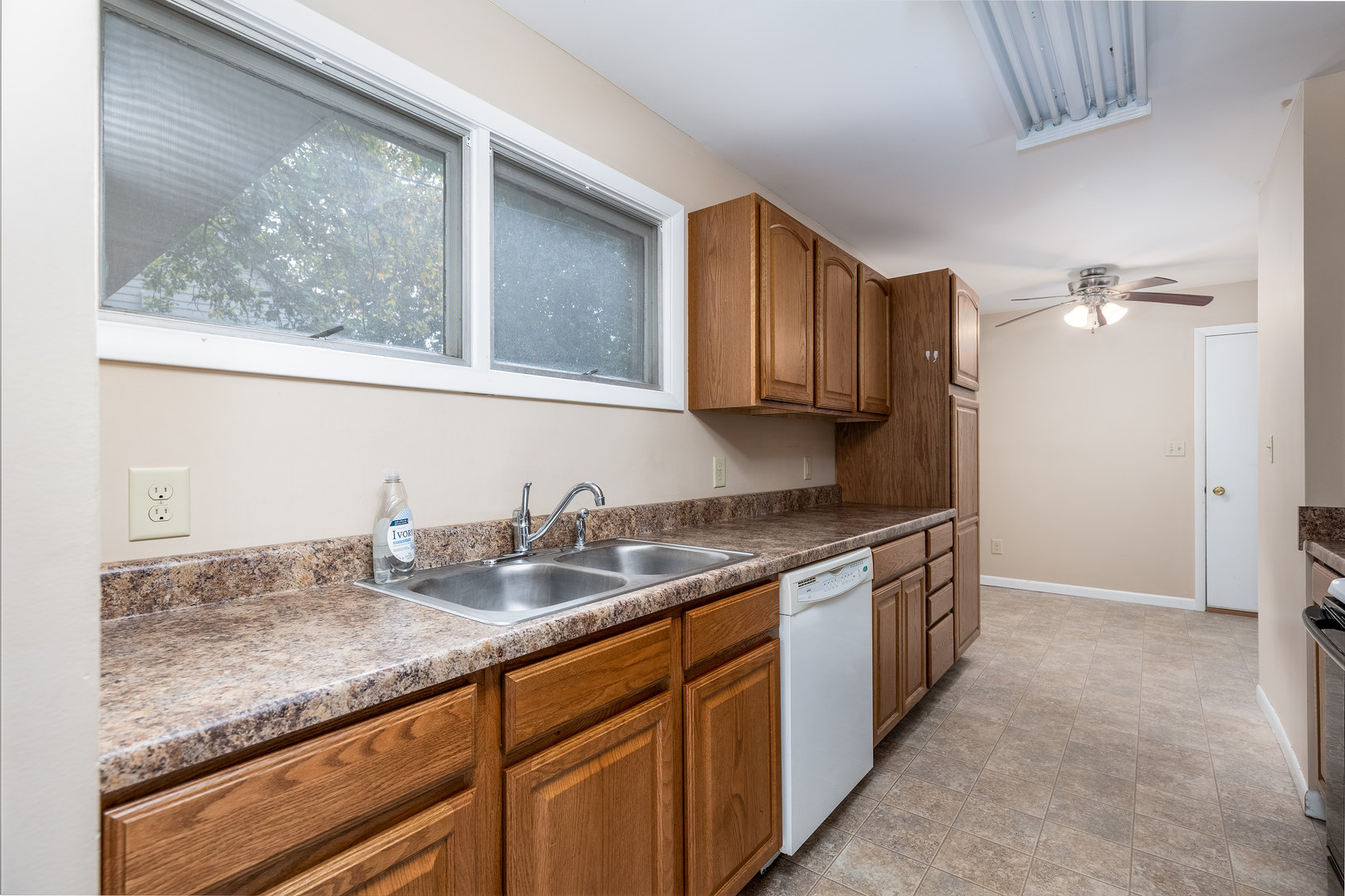 216 Forest Park Place, Ottawa, IL 61350