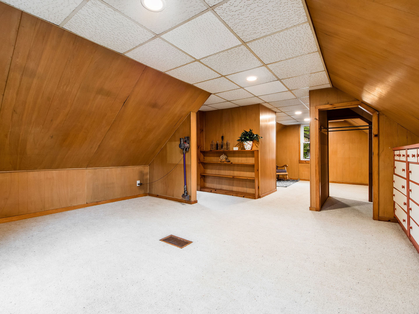116 N Prairie Avenue, Mundelein, IL 60060