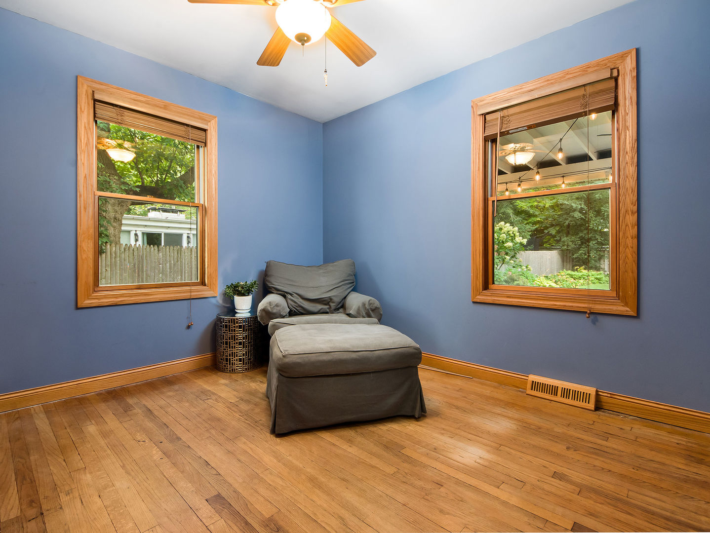 116 N Prairie Avenue, Mundelein, IL 60060