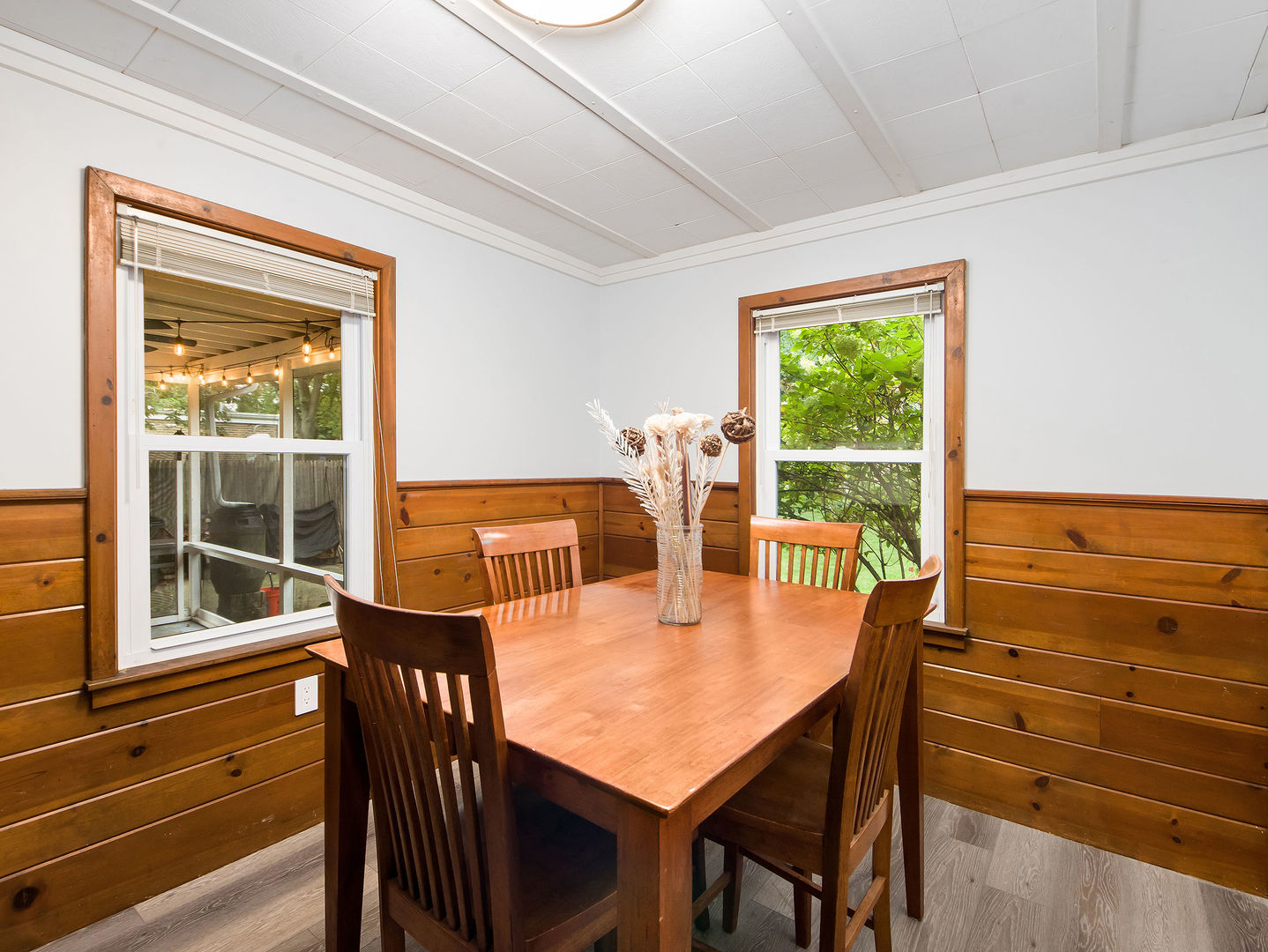 116 N Prairie Avenue, Mundelein, IL 60060
