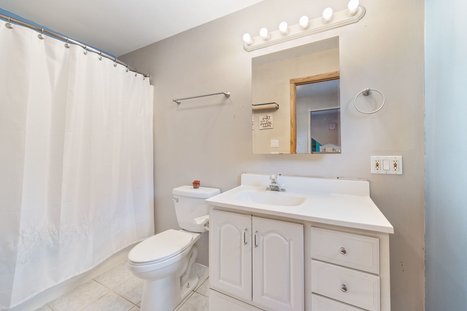 4507 Ponca Street, McHenry, IL 60050