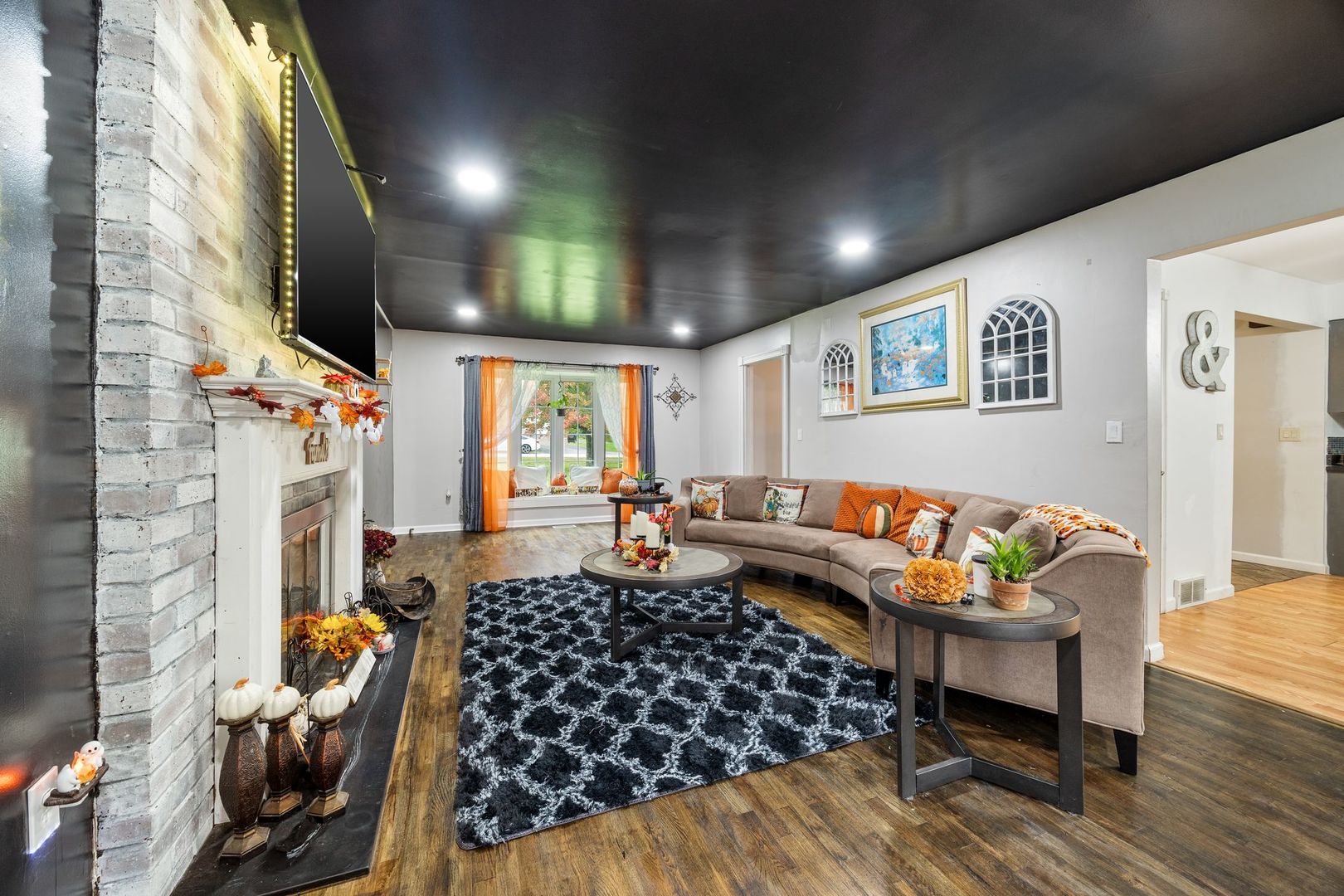 4507 Ponca Street, McHenry, IL 60050