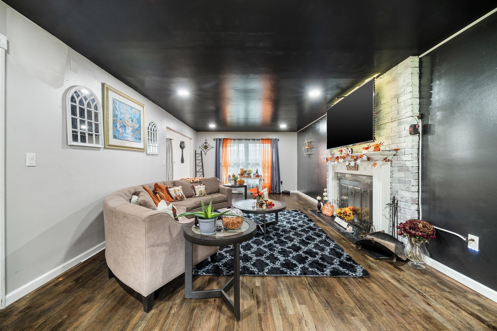 4507 Ponca Street, McHenry, IL 60050