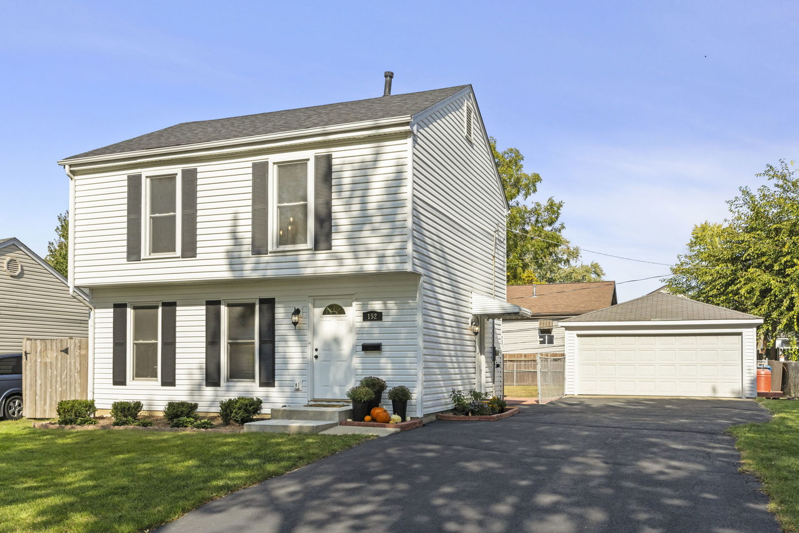 152 W Montana Avenue, Glendale Heights, IL 60139