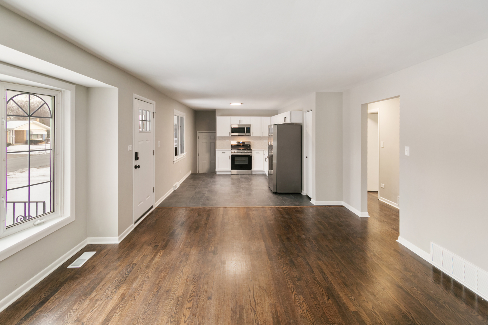 214 N Gay Court, Glenwood, IL 60425