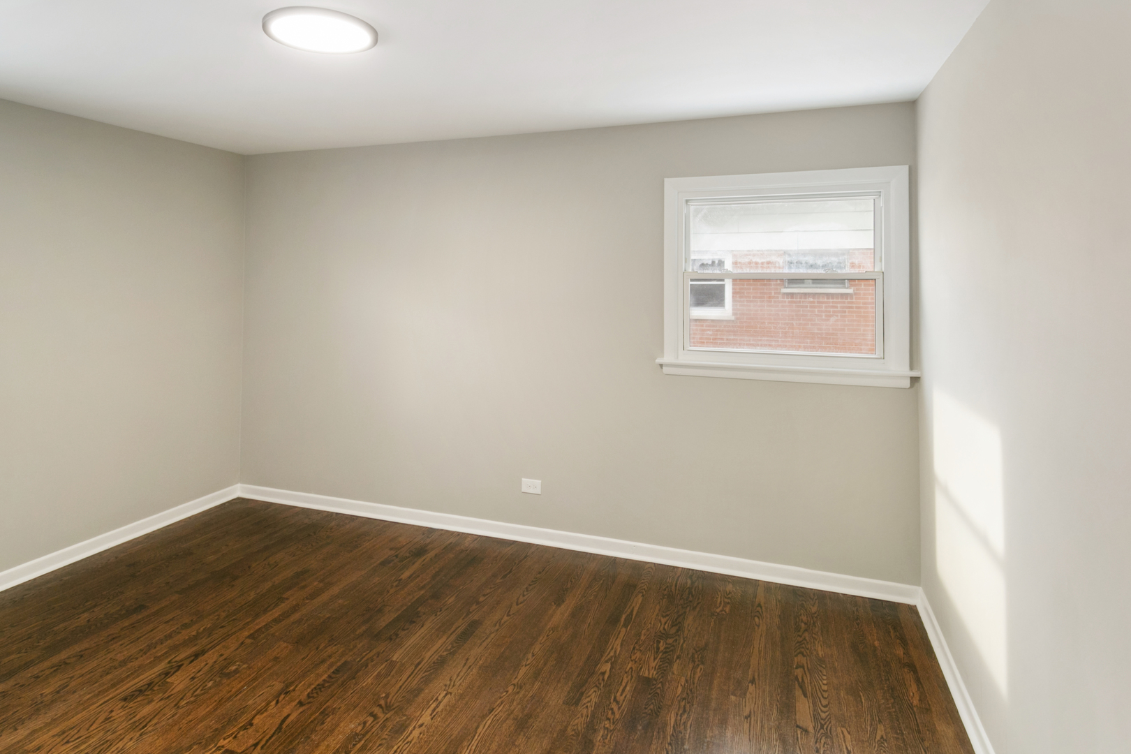 214 N Gay Court, Glenwood, IL 60425