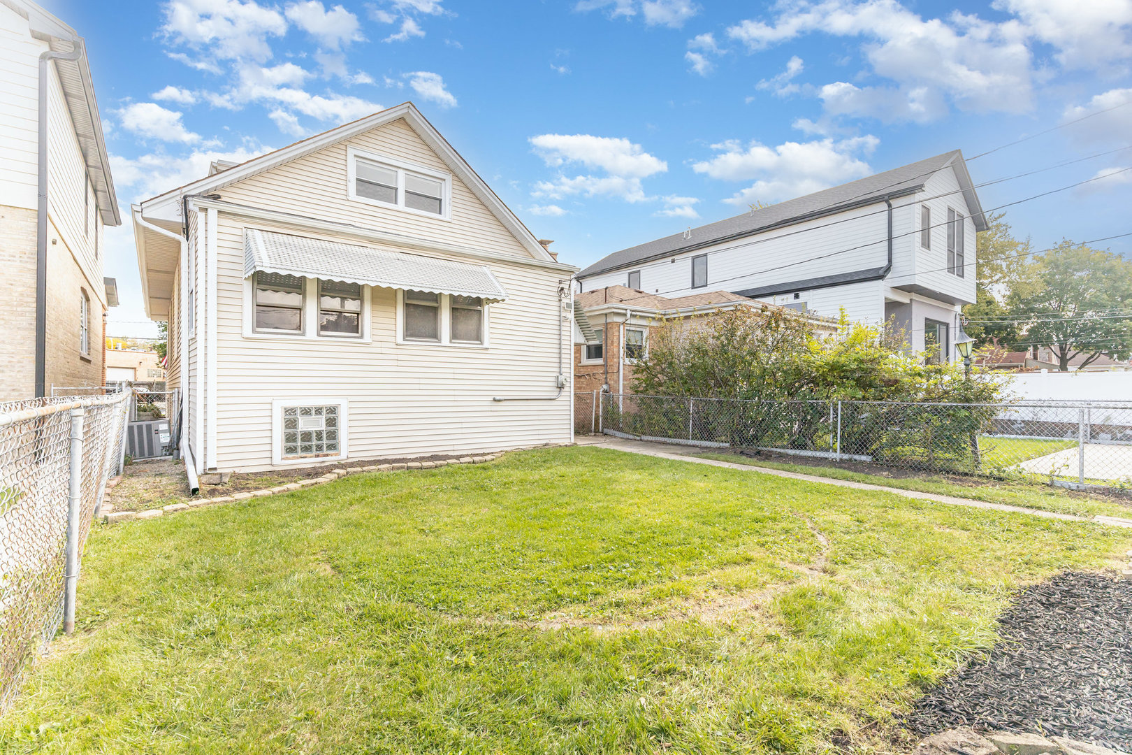 5312 N Leamington Avenue, Chicago, IL 60630