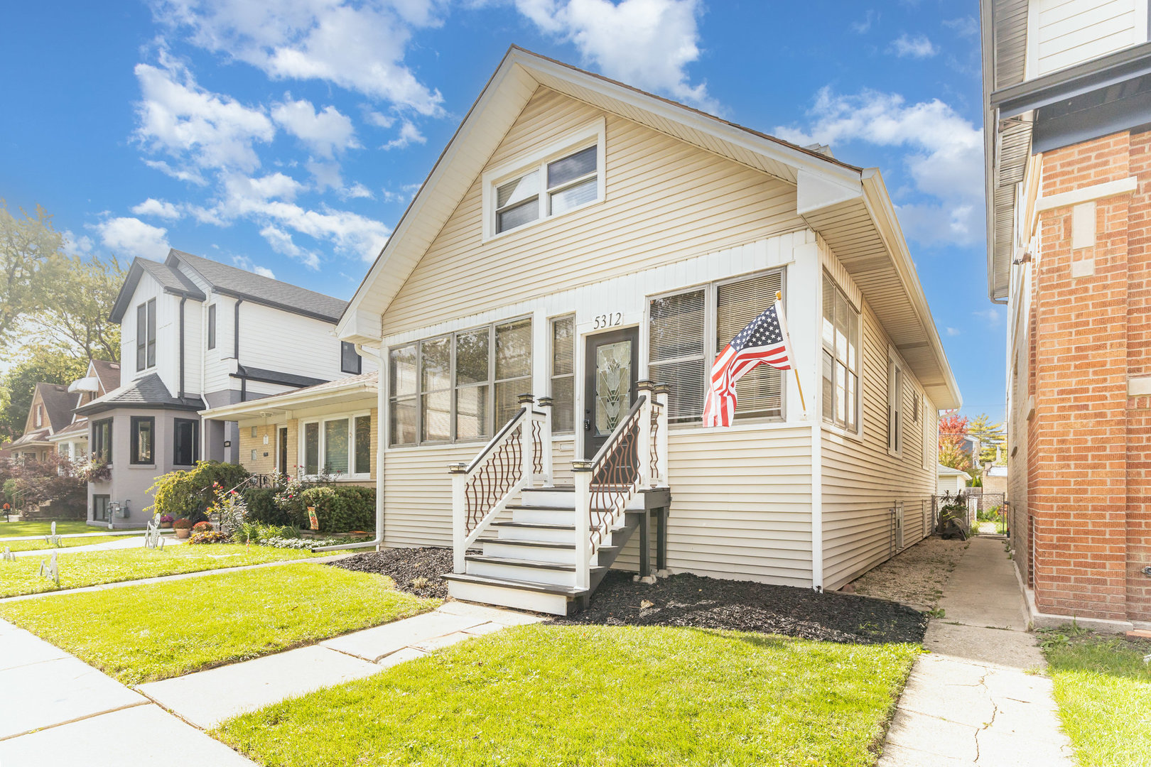 5312 N Leamington Avenue, Chicago, IL 60630