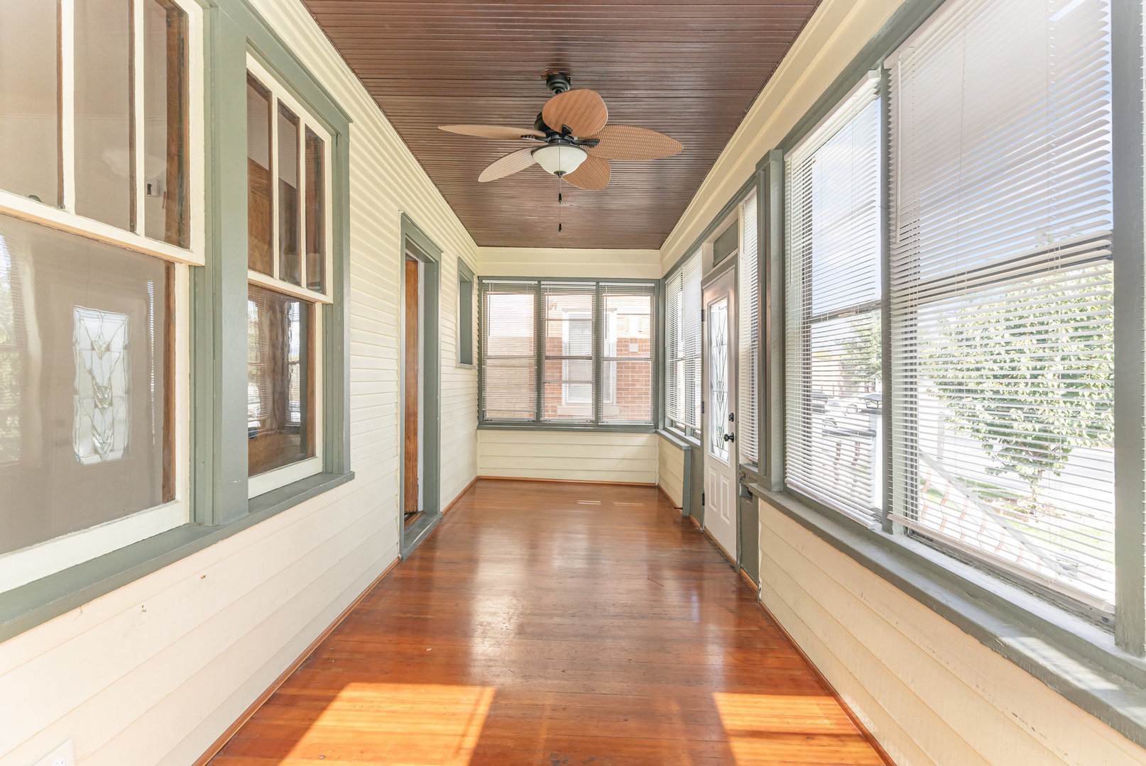 5312 N Leamington Avenue, Chicago, IL 60630