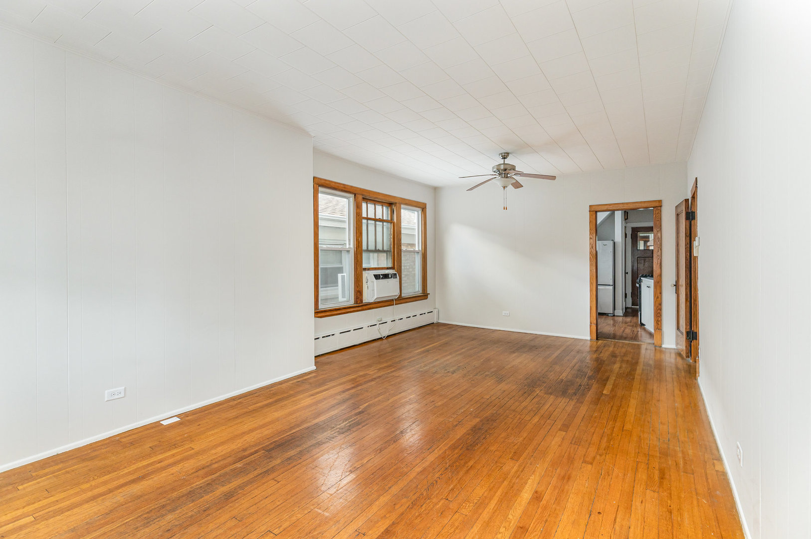 5312 N Leamington Avenue, Chicago, IL 60630