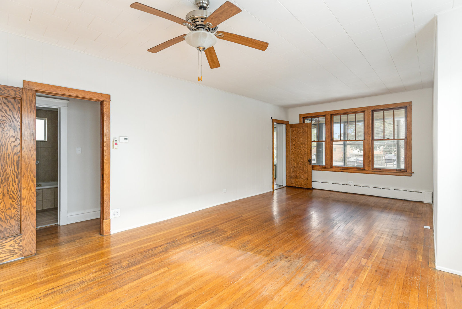 5312 N Leamington Avenue, Chicago, IL 60630