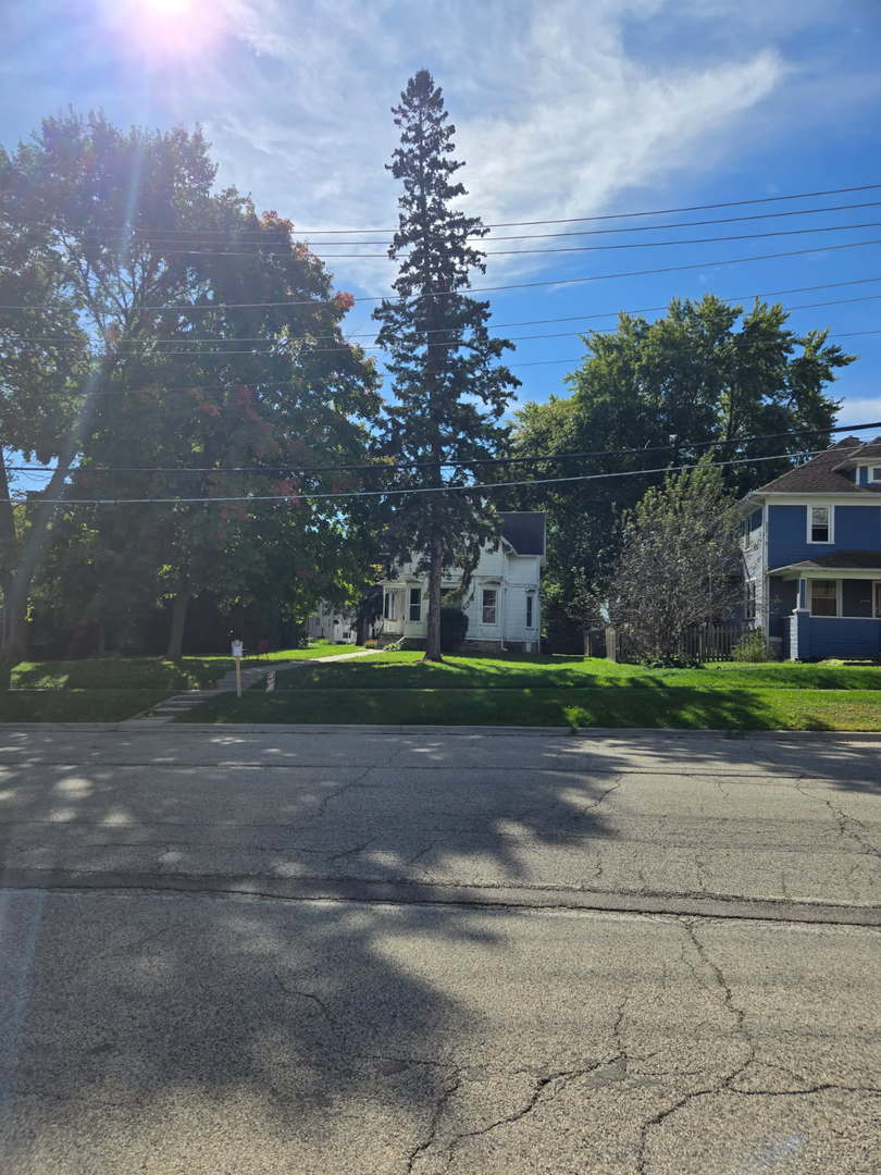 3607 WAUKEGAN Road #A, McHenry, IL 60050