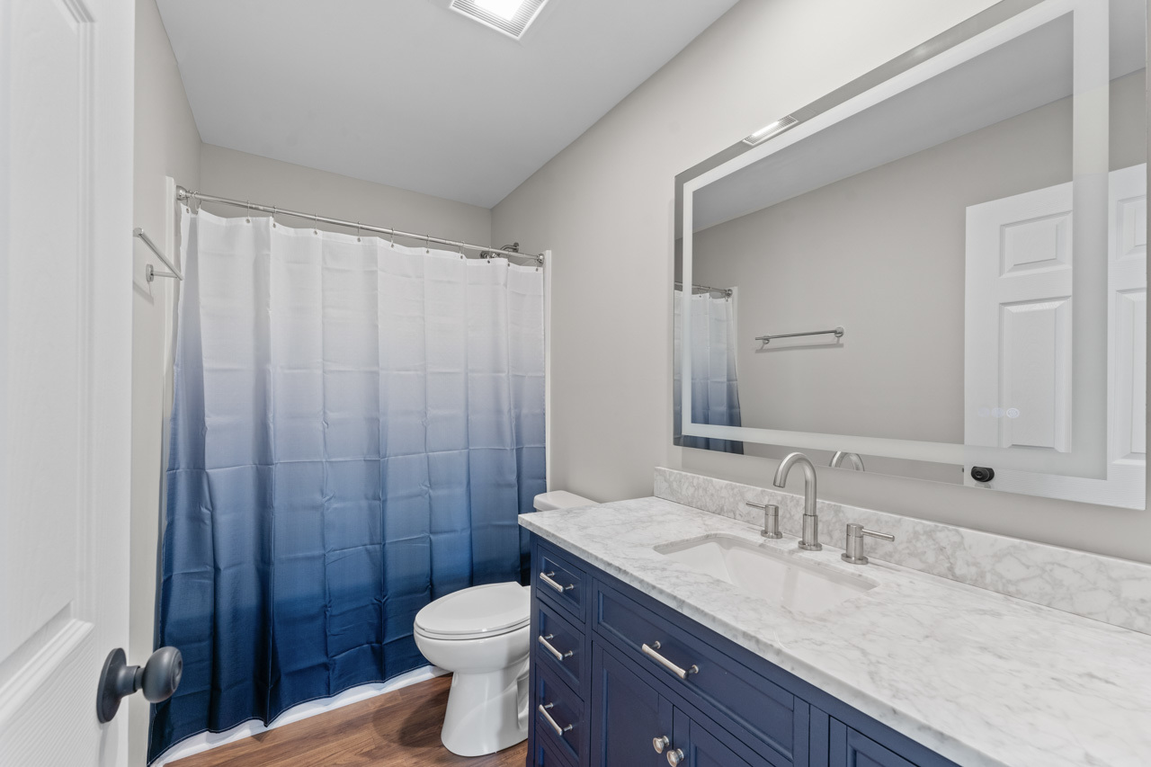 1849 Canterbury Court, Gurnee, IL 60031