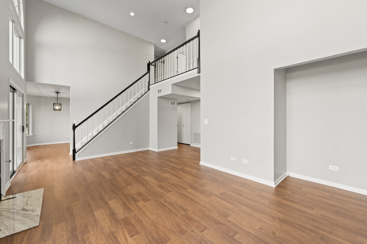 1849 Canterbury Court, Gurnee, IL 60031