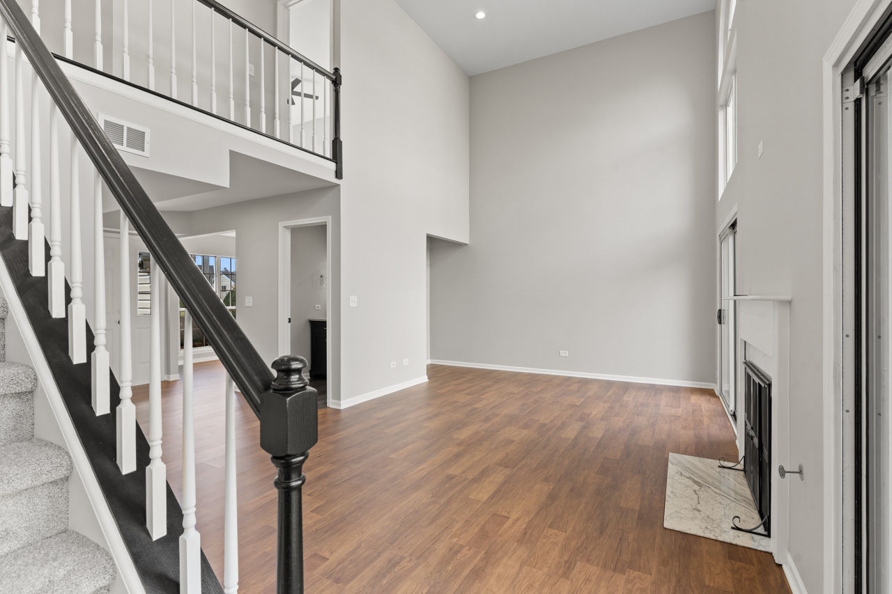 1849 Canterbury Court, Gurnee, IL 60031