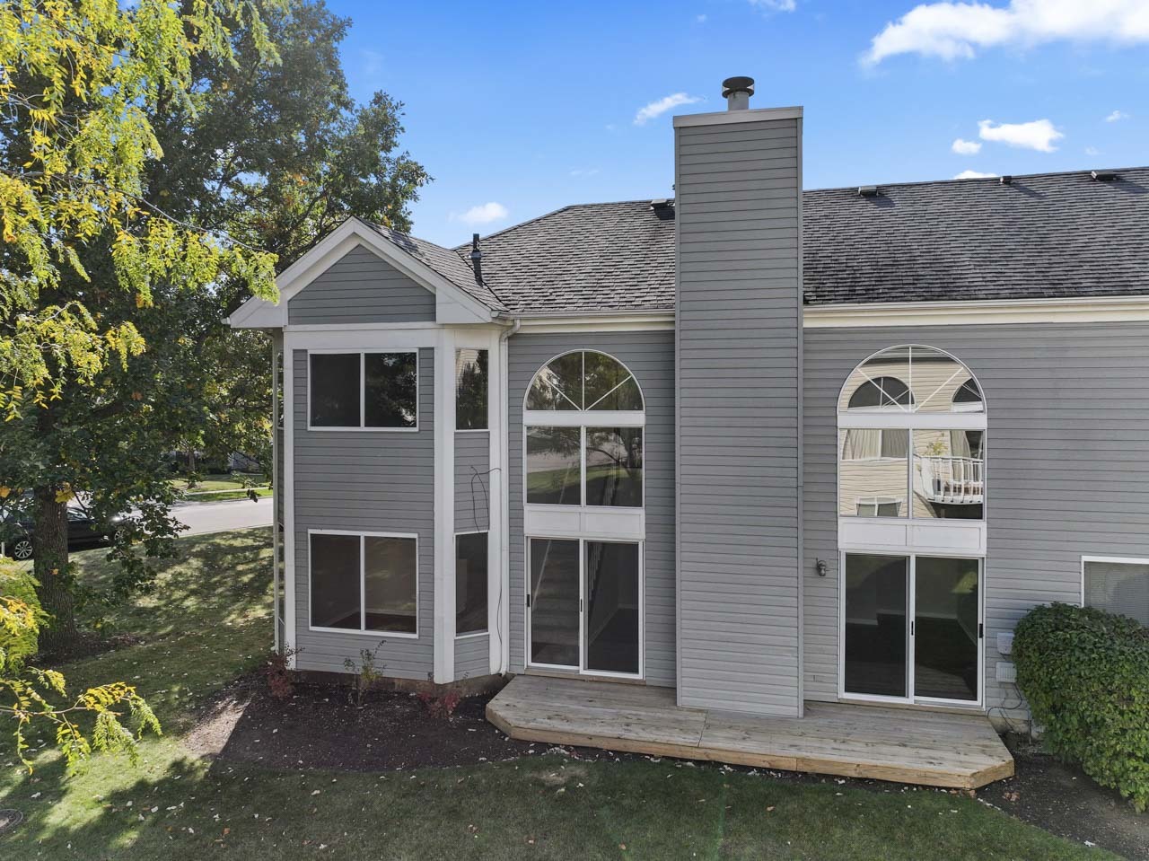 1849 Canterbury Court, Gurnee, IL 60031