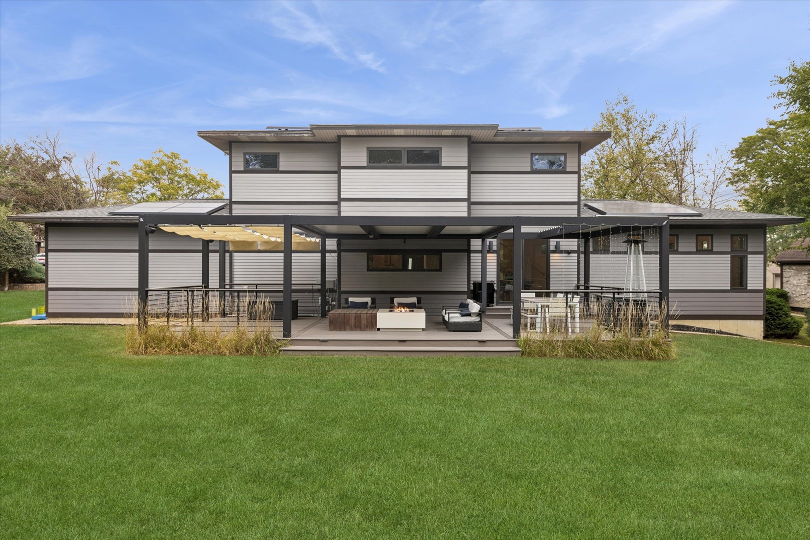 11225 Arrowhead Trail, Indian Head Park, IL 60525
