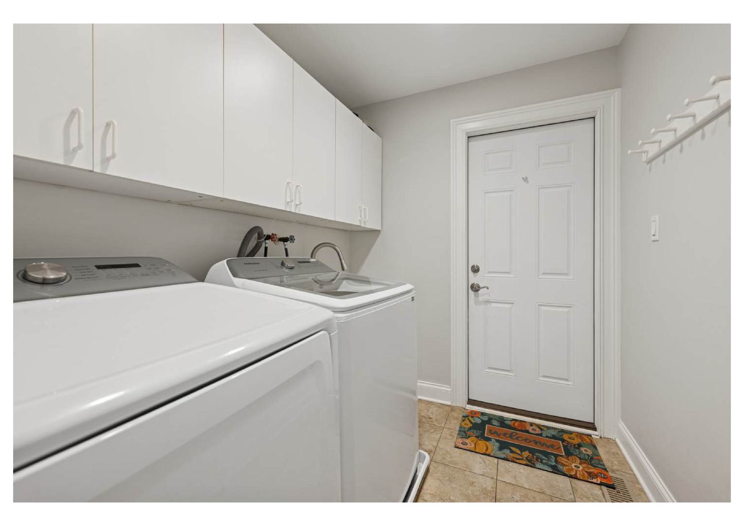 6145 Western Avenue, Willowbrook, IL 60527