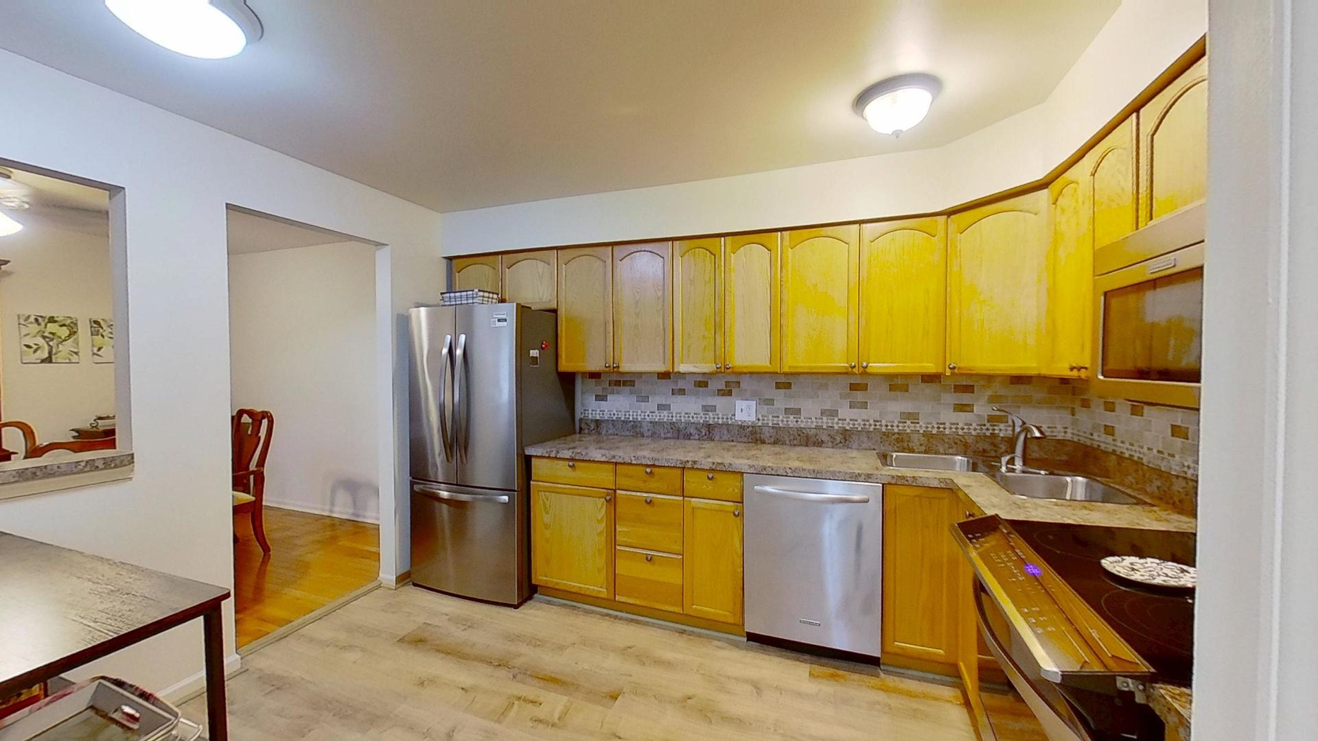 850 S Lorraine Road #1C, Wheaton, IL 60189