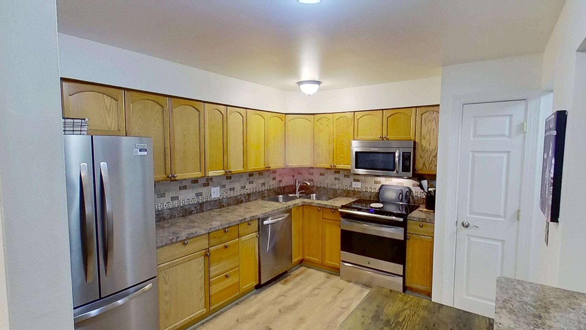 850 S Lorraine Road #1C, Wheaton, IL 60189