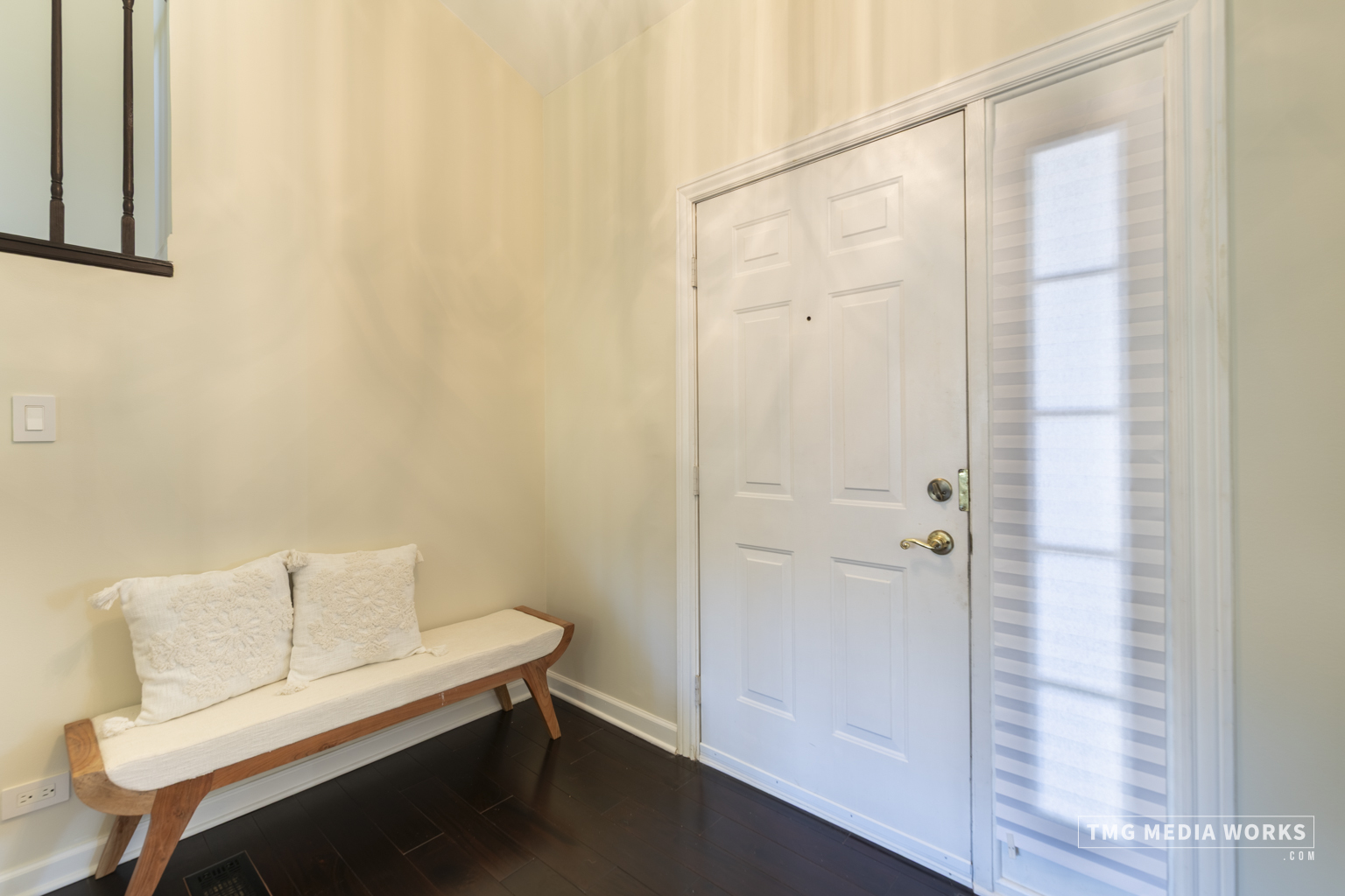 300 Churchill Lane, Aurora, IL 60504