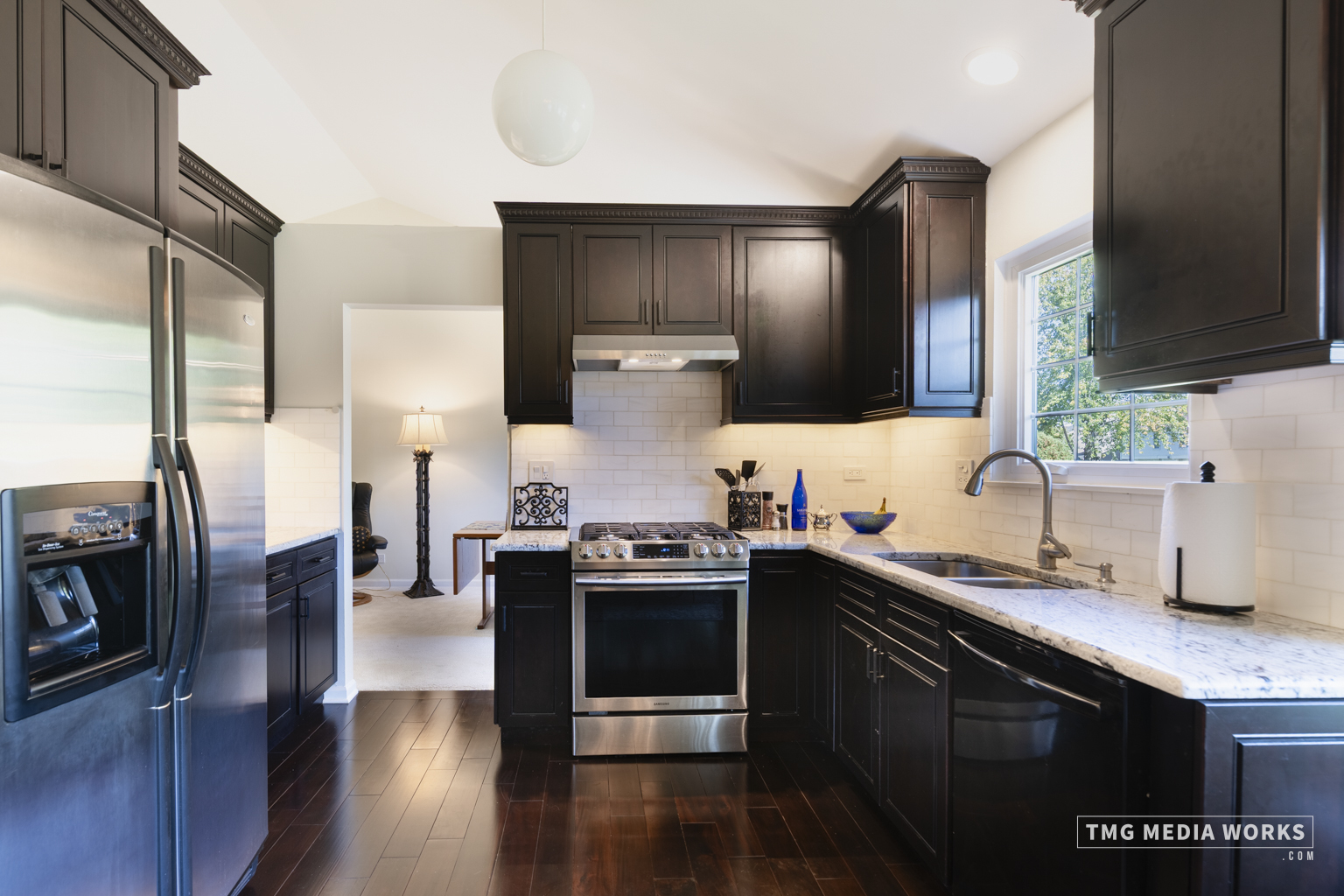 300 Churchill Lane, Aurora, IL 60504