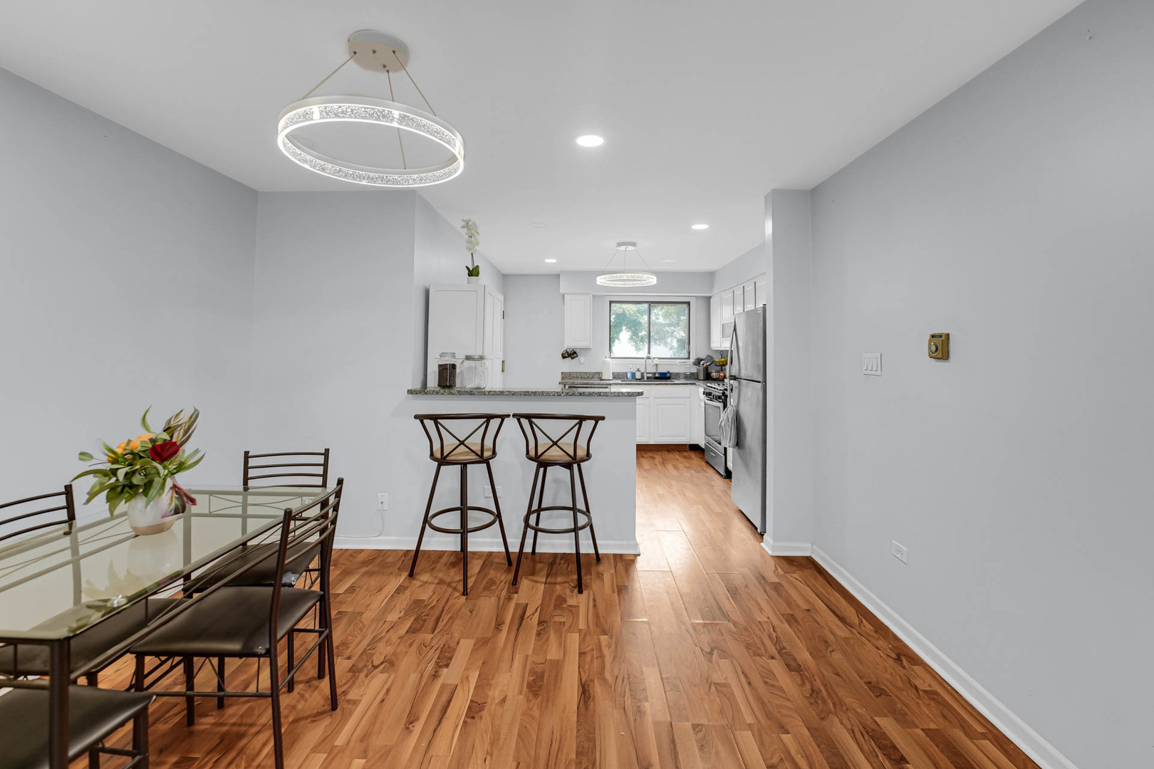 5159 N East River Road #212, Chicago, IL 60656
