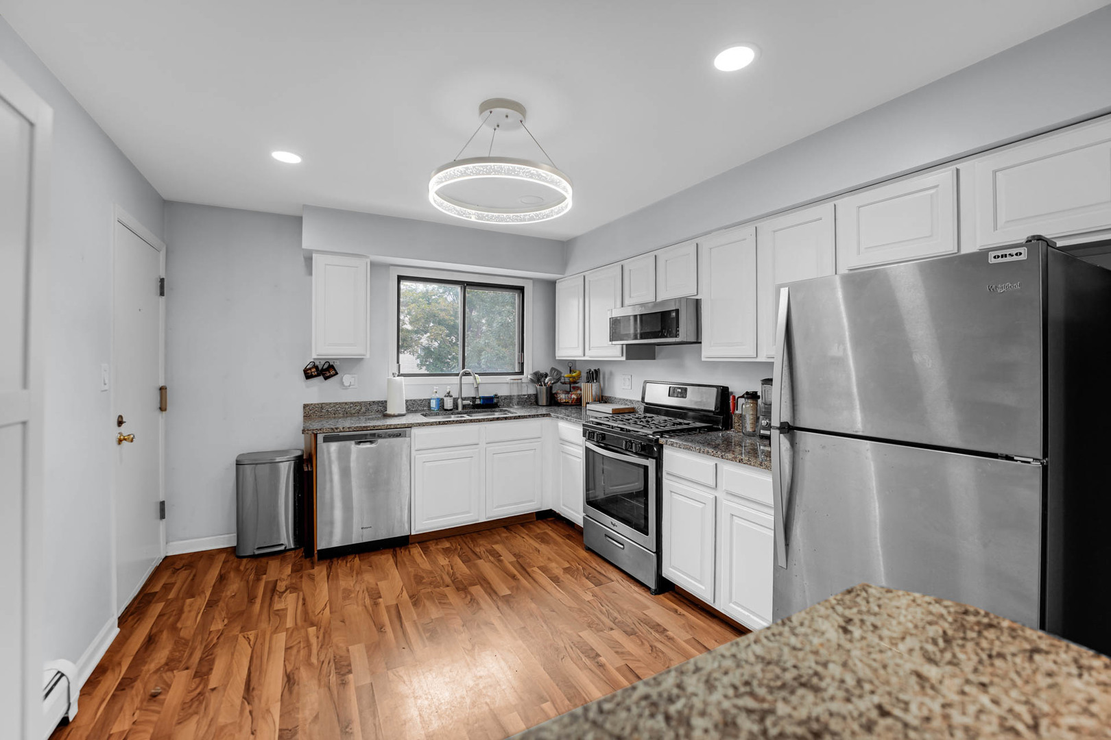 5159 N East River Road #212, Chicago, IL 60656