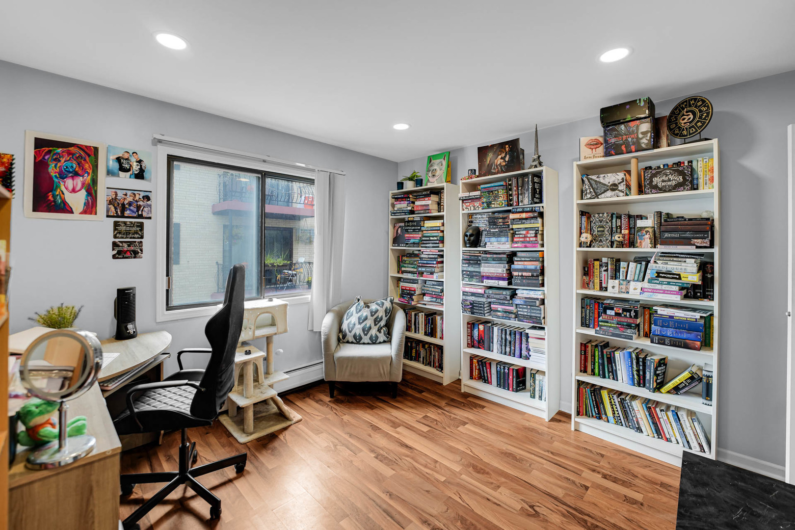 5159 N East River Road #212, Chicago, IL 60656