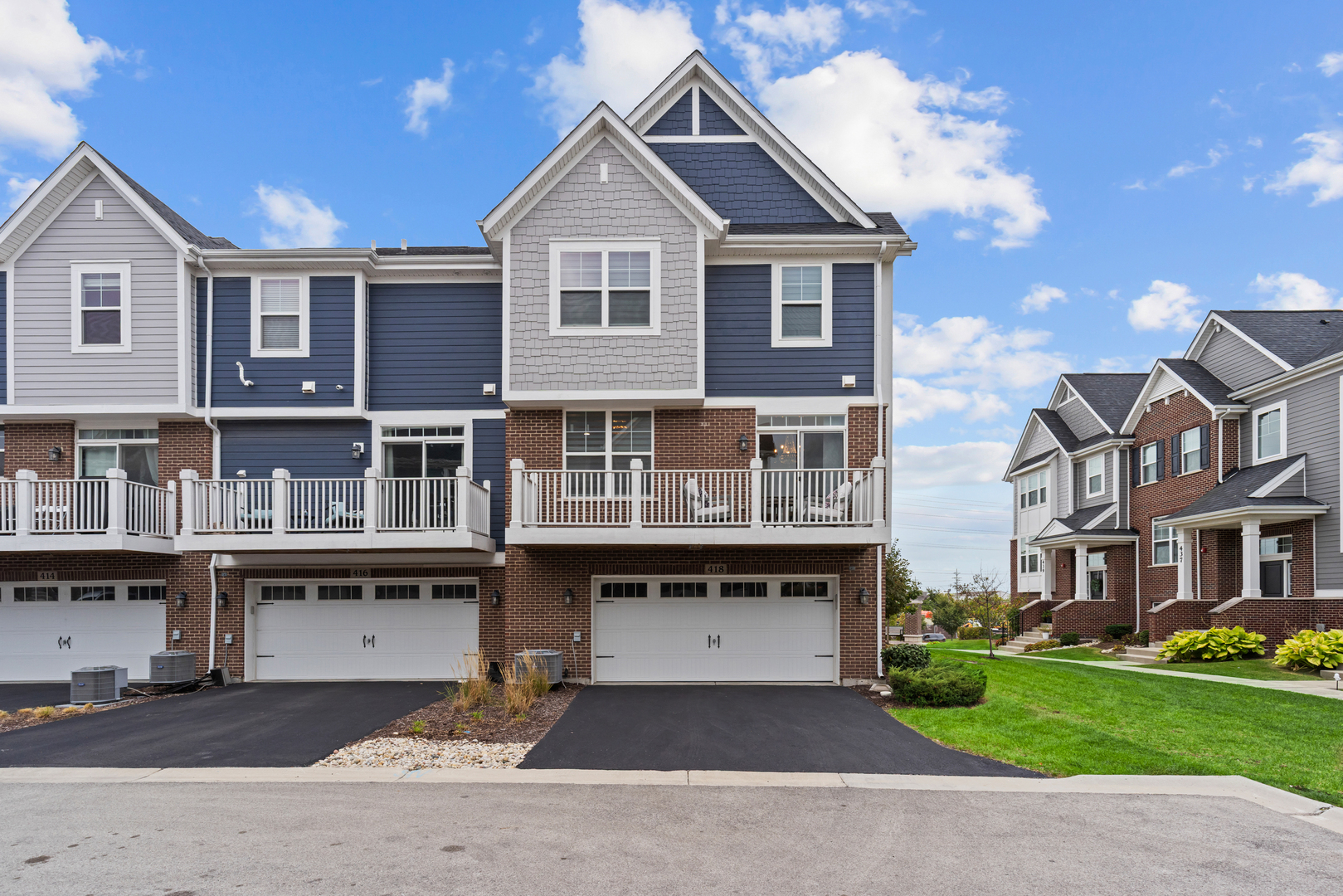 418 Bluff Avenue, La Grange, IL 60525