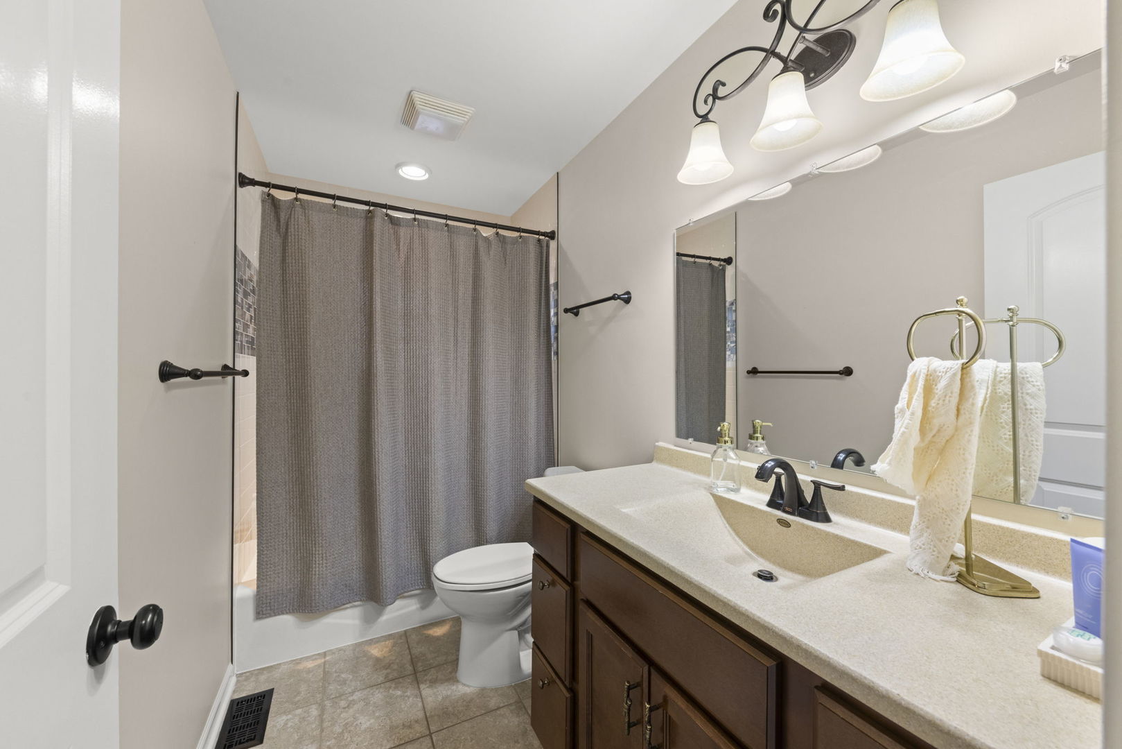 19550 Beechnut Drive, Mokena, IL 60448