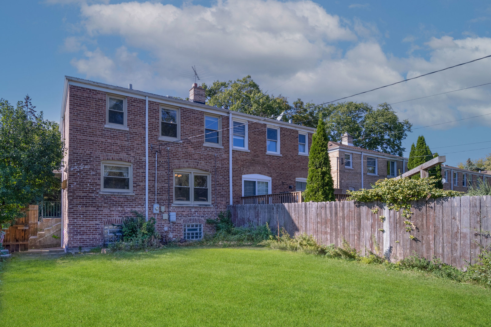 1793 White Street, Des Plaines, IL 60018