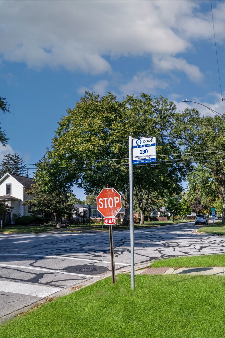 1793 White Street, Des Plaines, IL 60018