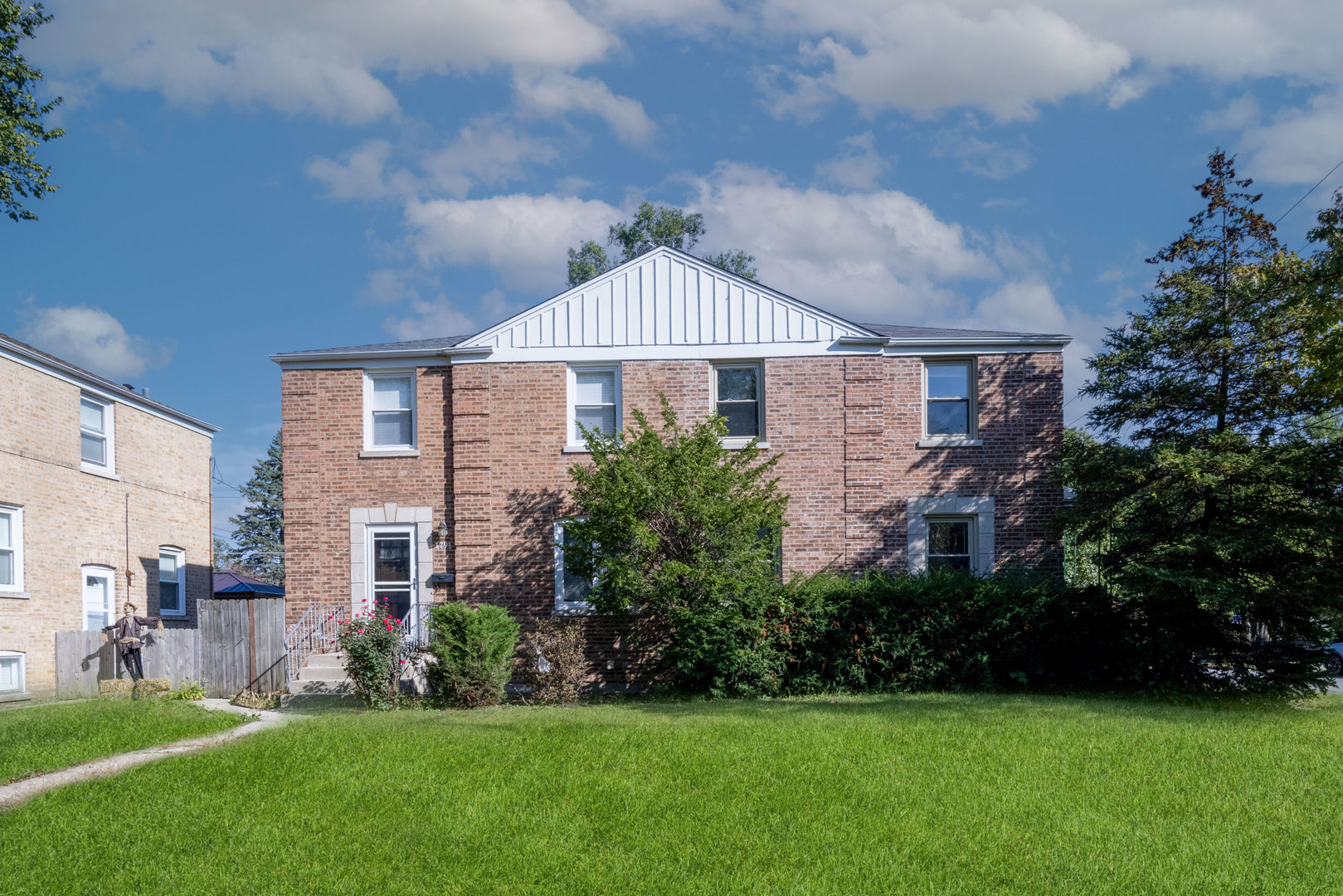 1793 White Street, Des Plaines, IL 60018