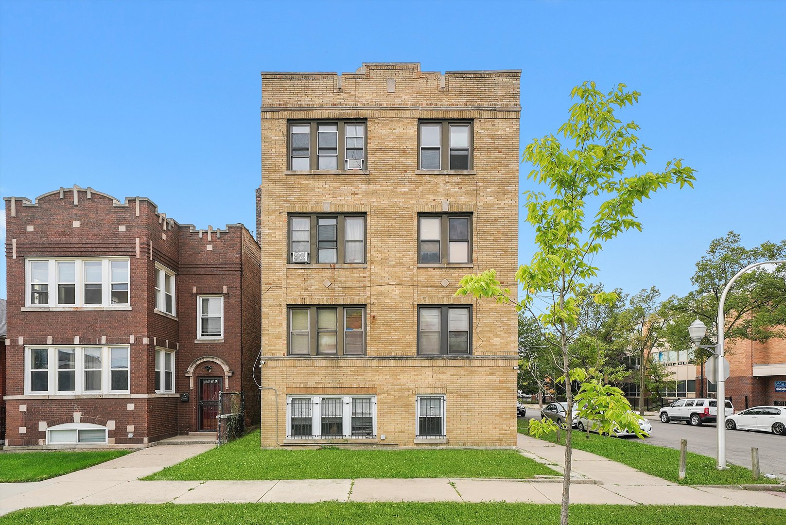223-233 N kolmar Avenue, Chicago, IL 60624